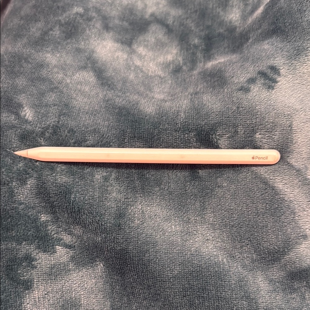 Apple Pencil in Sleek White